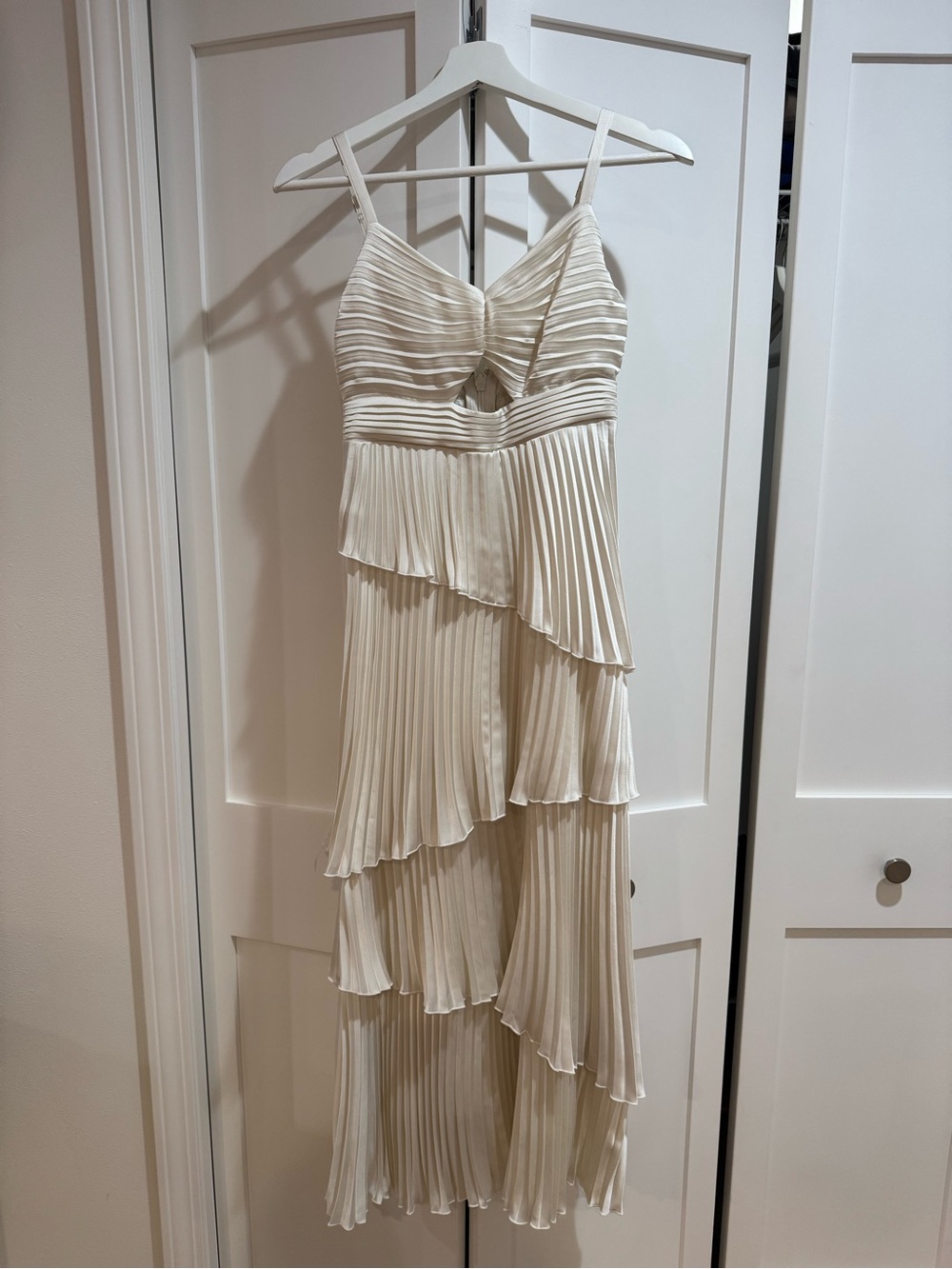 Abercrombie & Fitch Giselle Pleated Tiered Maxi Dress XSP